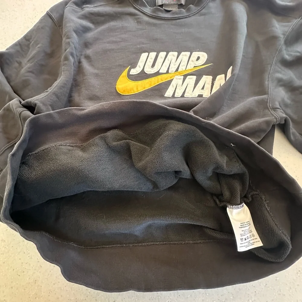 Nike Jordan Jump Man Black Sweatshirt. Men’s Large.